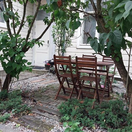 Remontoitu Asunto Vanhassa Talossa - Renovated Apartment At The Heart Of 图尔库 外观 照片