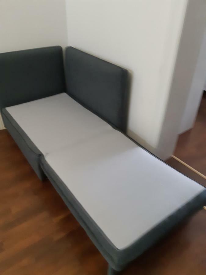 Remontoitu Asunto Vanhassa Talossa - Renovated Apartment At The Heart Of 图尔库 外观 照片